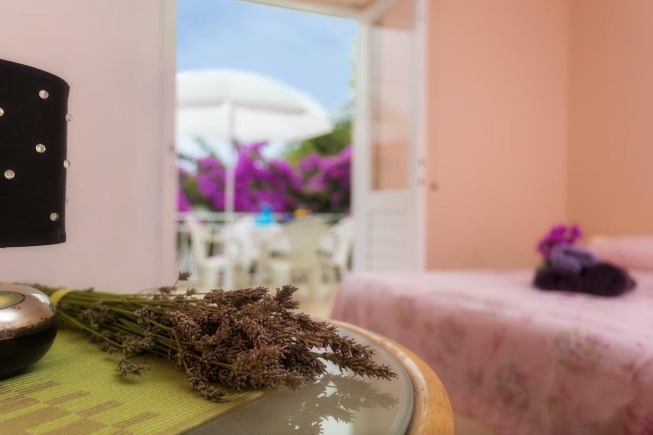 Villa Aras Wind Rose Supetar Exterior foto